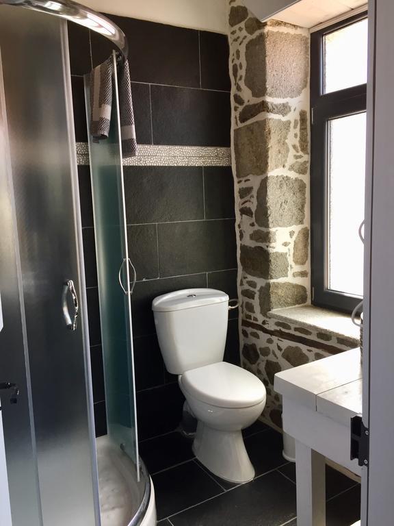 Rodakas Kontias Exteriör bild
